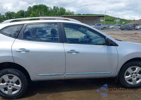 2015 Nissan Rogue Select S z USA, uszkodzony, nr VIN JN8AS5MV1FW254358